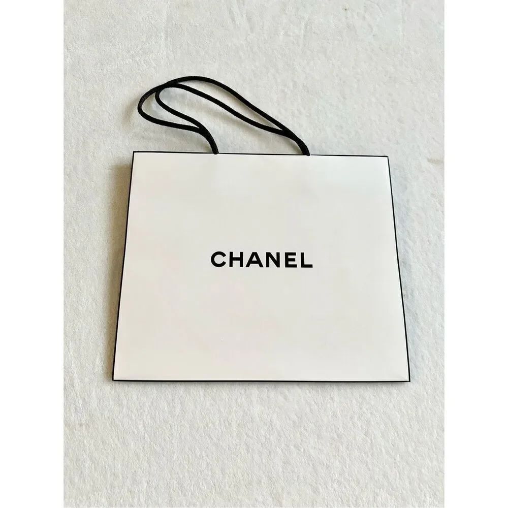 Chanel black-and-white giftโbagโ๏ฟผ